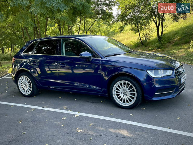 Синий Ауди А3, объемом двигателя 1.6 л и пробегом 237 тыс. км за 11300 $, фото 8 на Automoto.ua
