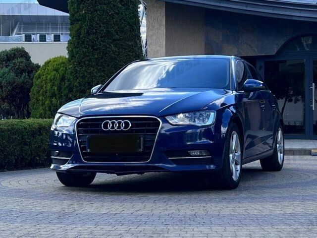 Синій Ауді А3, об'ємом двигуна 1.6 л та пробігом 180 тис. км за 11214 $, фото 1 на Automoto.ua