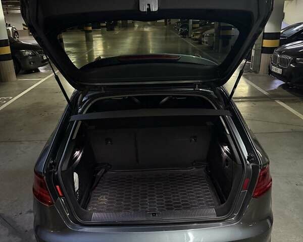 Синій Ауді А3, об'ємом двигуна 2 л та пробігом 196 тис. км за 14300 $, фото 4 на Automoto.ua