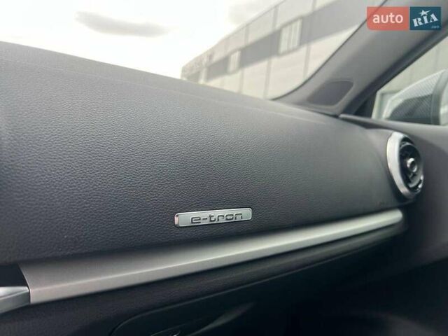 Ауді А3 2017 у Львові на Automoto.ua Синій Ауді А3, об'ємом двигуна 1.4 л та пробігом 92 тис. км за 17490 $, фото 35 на Automoto.ua
