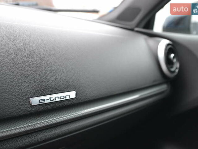 Синій Ауді А3, об'ємом двигуна 1.4 л та пробігом 141 тис. км за 15999 $, фото 30 на Automoto.ua