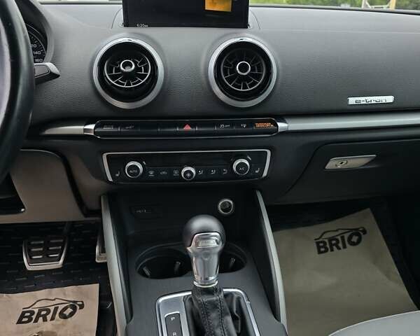 Синій Ауді А3, об'ємом двигуна 1.4 л та пробігом 129 тис. км за 17500 $, фото 24 на Automoto.ua