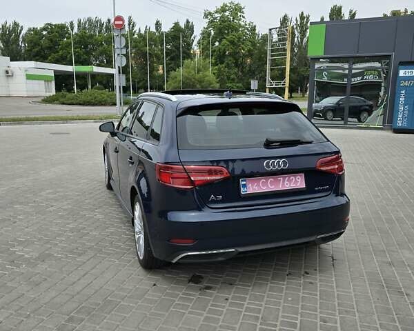 Синій Ауді А3, об'ємом двигуна 1.4 л та пробігом 129 тис. км за 17500 $, фото 5 на Automoto.ua