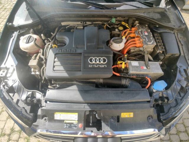 Синій Ауді А3, об'ємом двигуна 1.4 л та пробігом 95 тис. км за 18500 $, фото 5 на Automoto.ua