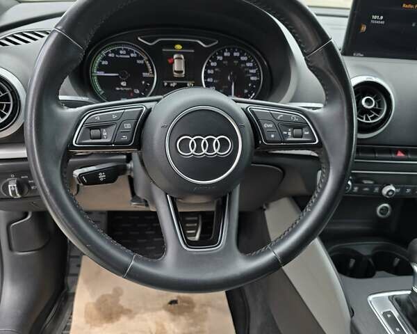 Синій Ауді А3, об'ємом двигуна 1.4 л та пробігом 129 тис. км за 17500 $, фото 21 на Automoto.ua