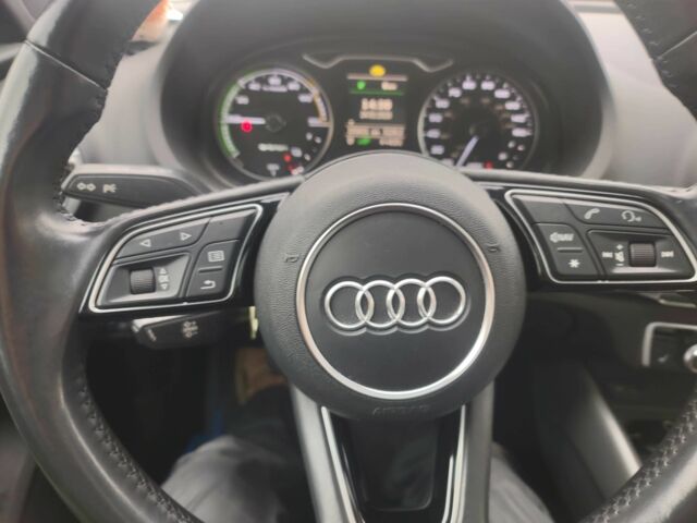 Синій Ауді А3, об'ємом двигуна 1.4 л та пробігом 103 тис. км за 18000 $, фото 13 на Automoto.ua