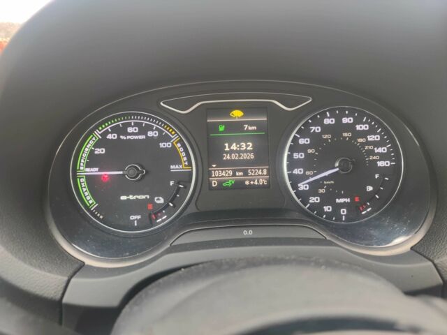 Синій Ауді А3, об'ємом двигуна 1.4 л та пробігом 103 тис. км за 18000 $, фото 17 на Automoto.ua