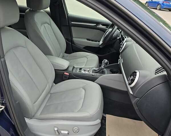 Синій Ауді А3, об'ємом двигуна 1.4 л та пробігом 129 тис. км за 17500 $, фото 17 на Automoto.ua