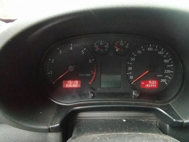 Ауди А3 2001 в Владимир-Волынский на Automoto.ua Синий Ауди А3, объемом двигателя 1.6 л и пробегом 196 тыс. км за 2700 $, фото 6 на Automoto.ua