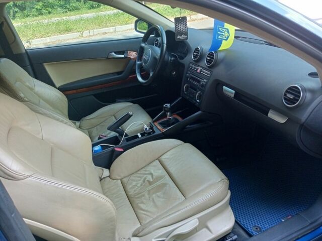Синий Ауди А3, объемом двигателя 1.6 л и пробегом 250 тыс. км за 4200 $, фото 5 на Automoto.ua