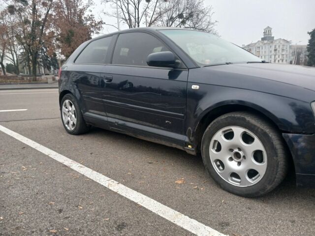 Синий Ауди А3, объемом двигателя 2 л и пробегом 348 тыс. км за 2500 $, фото 4 на Automoto.ua