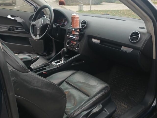 Синий Ауди А3, объемом двигателя 2 л и пробегом 348 тыс. км за 2500 $, фото 1 на Automoto.ua