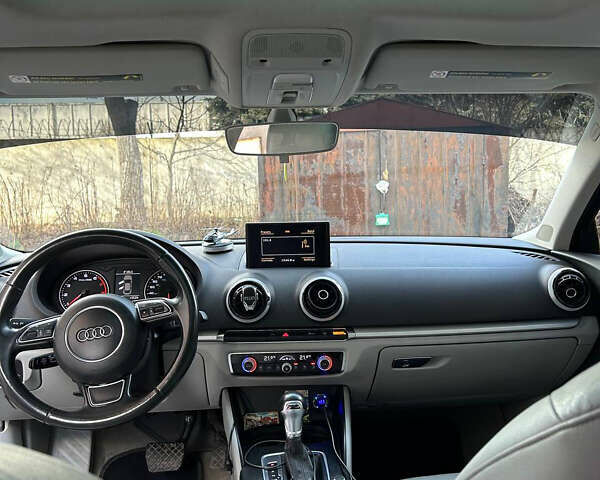 Синий Ауди А3, объемом двигателя 1.8 л и пробегом 177 тыс. км за 12000 $, фото 11 на Automoto.ua