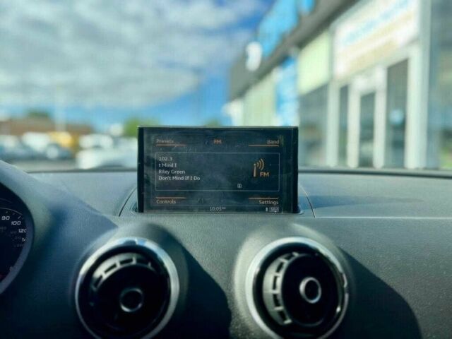 Ауді А3 2015 у Чернівцях на Automoto.ua Синій Ауді А3, об'ємом двигуна 2 л та пробігом 77 тис. км за 4300 $, фото 7 на Automoto.ua