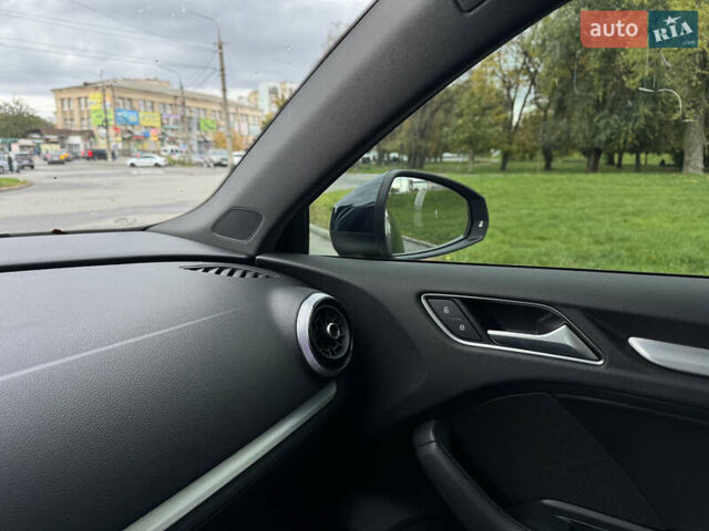 Синий Ауди А3, объемом двигателя 2 л и пробегом 59 тыс. км за 18800 $, фото 55 на Automoto.ua