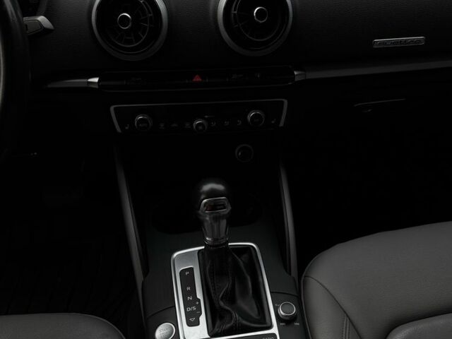 Синій Ауді А3, об'ємом двигуна 2 л та пробігом 209 тис. км за 14000 $, фото 18 на Automoto.ua
