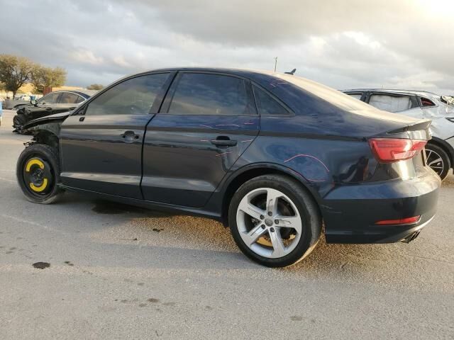 Синий Ауди А3, объемом двигателя 2 л и пробегом 184 тыс. км за 10000 $, фото 3 на Automoto.ua