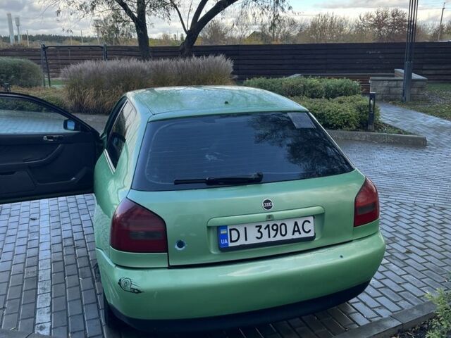 Зеленый Ауди А3, объемом двигателя 1.8 л и пробегом 380 тыс. км за 3000 $, фото 3 на Automoto.ua