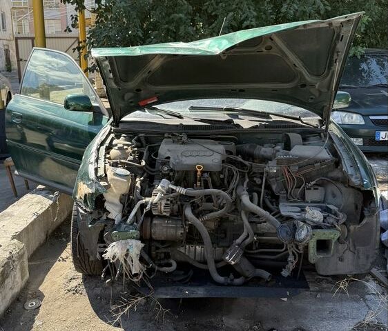 Зеленый Ауди А3, объемом двигателя 1.6 л и пробегом 400 тыс. км за 1550 $, фото 3 на Automoto.ua