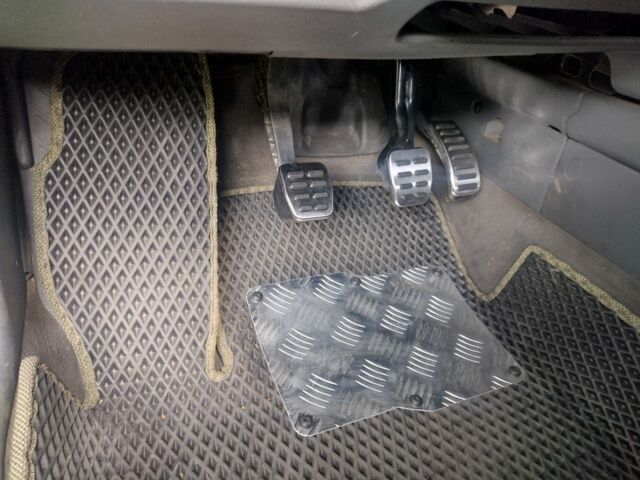 Ауди А3 1999 в Киеве на Automoto.ua Зеленый Ауди А3, объемом двигателя 0 л и пробегом 270 тыс. км за 2376 $, фото 18 на Automoto.ua