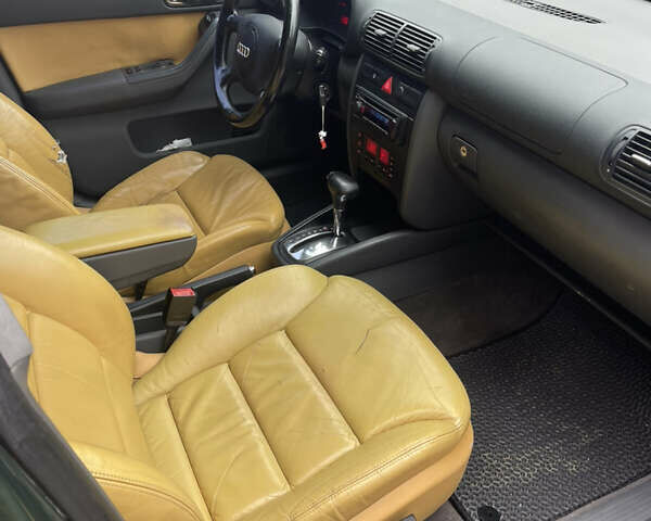 Зелений Ауді А3, об'ємом двигуна 1.9 л та пробігом 230 тис. км за 4299 $, фото 20 на Automoto.ua