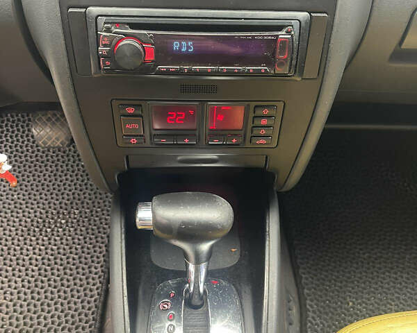 Зелений Ауді А3, об'ємом двигуна 1.9 л та пробігом 300 тис. км за 4500 $, фото 9 на Automoto.ua