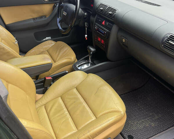 Зелений Ауді А3, об'ємом двигуна 1.9 л та пробігом 300 тис. км за 4500 $, фото 10 на Automoto.ua