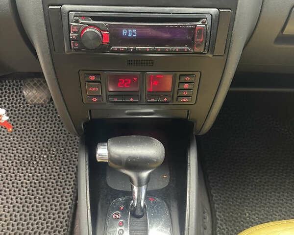 Зелений Ауді А3, об'ємом двигуна 1.9 л та пробігом 230 тис. км за 4299 $, фото 17 на Automoto.ua