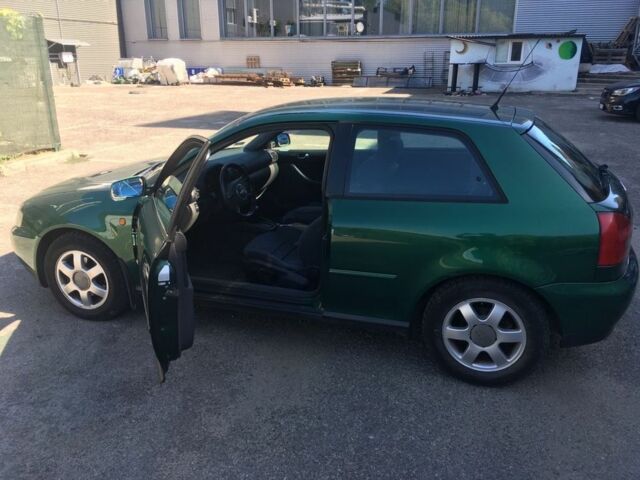 Зелений Ауді А3, об'ємом двигуна 0 л та пробігом 300 тис. км за 2500 $, фото 1 на Automoto.ua