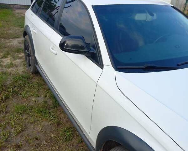 Белый Ауди А4 Олроуд, объемом двигателя 2 л и пробегом 250 тыс. км за 14000 $, фото 1 на Automoto.ua