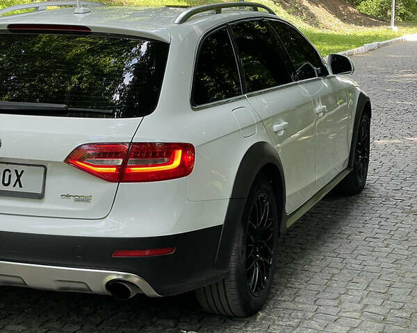 Білий Ауді A4 Allroad, об'ємом двигуна 1.98 л та пробігом 235 тис. км за 12999 $, фото 4 на Automoto.ua