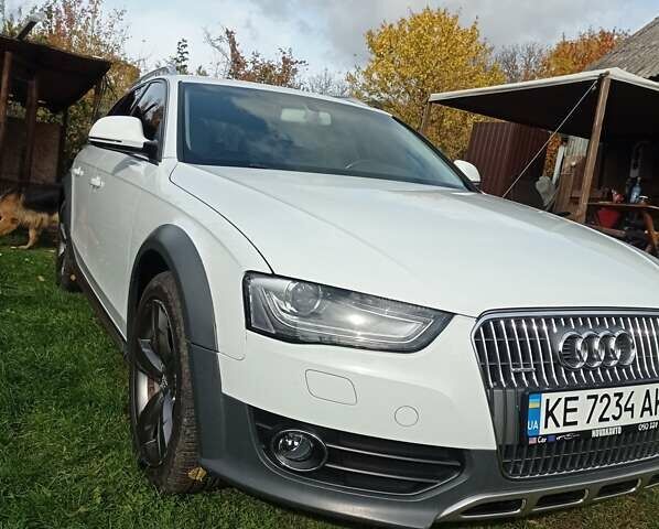 Ауді A4 Allroad 2012 у Дніпро (Дніпропетровську) на Automoto.ua Білий Ауді A4 Allroad, об'ємом двигуна 1.98 л та пробігом 280 тис. км за 15000 $, фото 1 на Automoto.ua