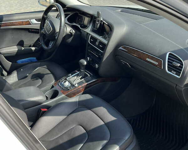 Ауди А4 Олроуд 2013 в Хмельницком на Automoto.ua Белый Ауди А4 Олроуд, объемом двигателя 1.98 л и пробегом 179 тыс. км за 14500 $, фото 13 на Automoto.ua