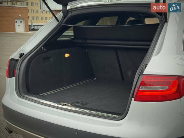 Белый Ауди А4 Олроуд, объемом двигателя 2 л и пробегом 117 тыс. км за 14500 $, фото 86 на Automoto.ua