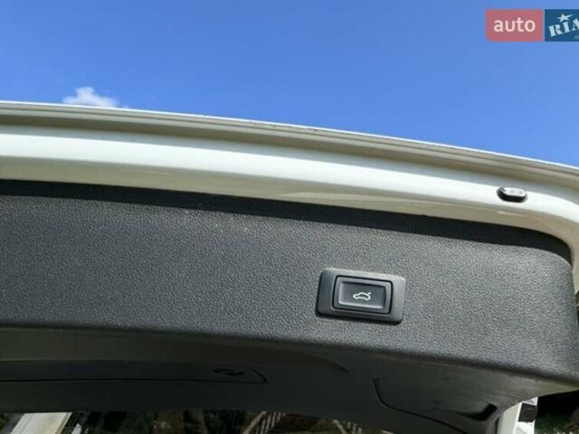 Білий Ауді A4 Allroad, об'ємом двигуна 1.98 л та пробігом 251 тис. км за 13750 $, фото 26 на Automoto.ua