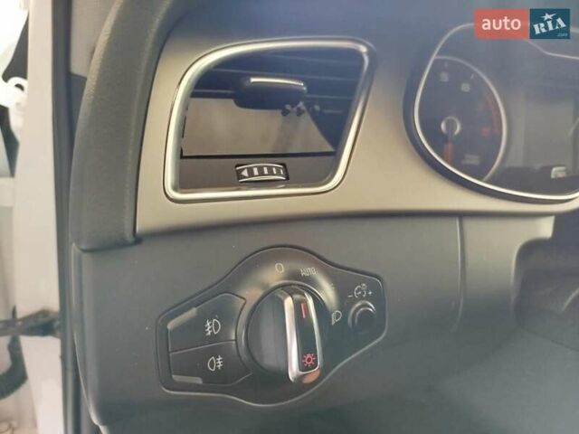 Белый Ауди А4 Олроуд, объемом двигателя 1.98 л и пробегом 194 тыс. км за 18000 $, фото 6 на Automoto.ua