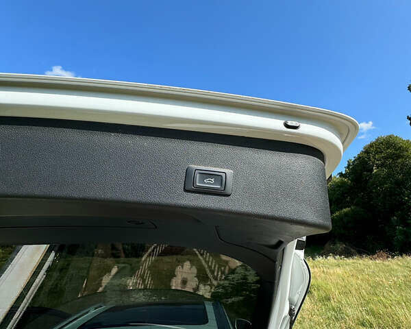 Білий Ауді A4 Allroad, об'ємом двигуна 1.98 л та пробігом 251 тис. км за 13750 $, фото 30 на Automoto.ua