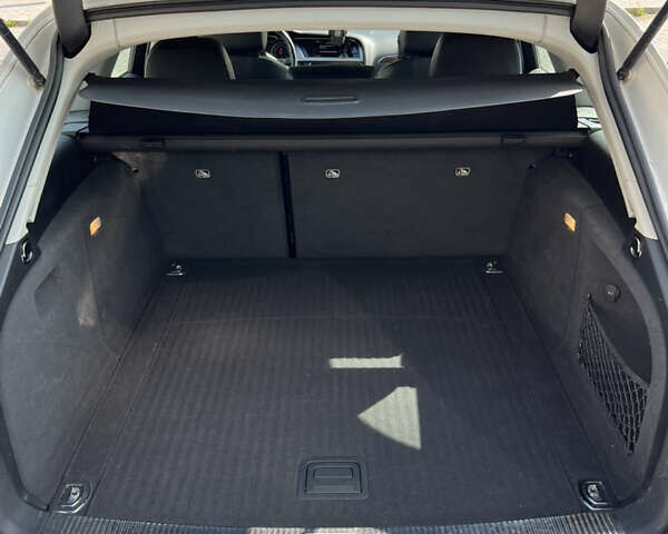 Ауди А4 Олроуд 2013 в Хмельницком на Automoto.ua Белый Ауди А4 Олроуд, объемом двигателя 1.98 л и пробегом 179 тыс. км за 14500 $, фото 25 на Automoto.ua