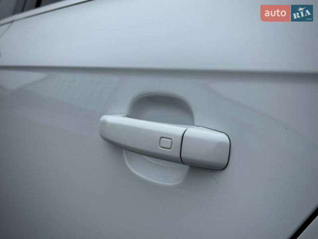 Белый Ауди А4 Олроуд, объемом двигателя 2 л и пробегом 117 тыс. км за 14500 $, фото 72 на Automoto.ua