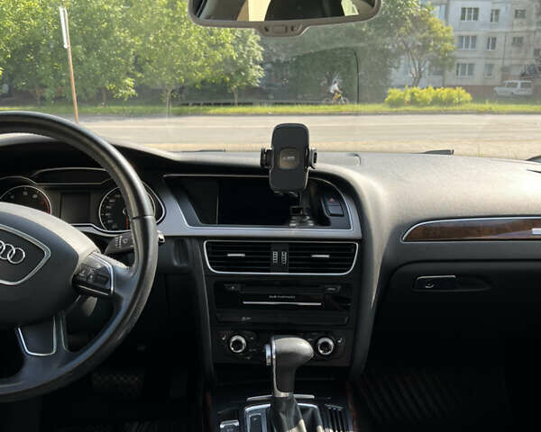 Ауди А4 Олроуд 2013 в Хмельницком на Automoto.ua Белый Ауди А4 Олроуд, объемом двигателя 1.98 л и пробегом 179 тыс. км за 14500 $, фото 17 на Automoto.ua