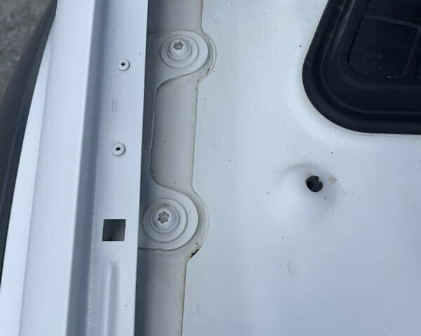 Ауди А4 Олроуд 2015 в Владимир-Волынский на Automoto.ua Белый Ауди А4 Олроуд, объемом двигателя 2 л и пробегом 226 тыс. км за 13800 $, фото 30 на Automoto.ua