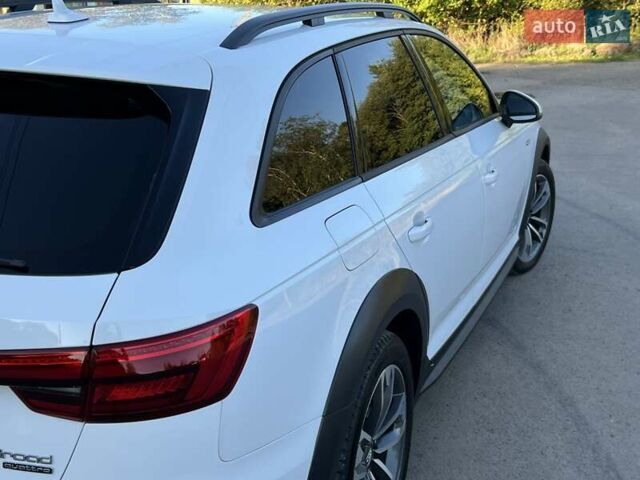 Белый Ауди А4 Олроуд, объемом двигателя 3 л и пробегом 265 тыс. км за 23450 $, фото 9 на Automoto.ua