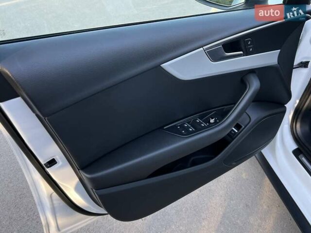 Белый Ауди А4 Олроуд, объемом двигателя 3 л и пробегом 265 тыс. км за 23450 $, фото 30 на Automoto.ua