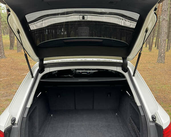 Белый Ауди А4 Олроуд, объемом двигателя 2.97 л и пробегом 198 тыс. км за 25800 $, фото 10 на Automoto.ua