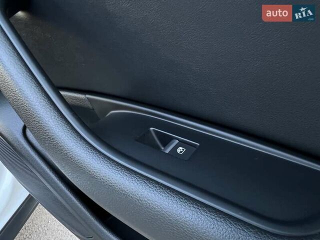 Белый Ауди А4 Олроуд, объемом двигателя 3 л и пробегом 265 тыс. км за 23450 $, фото 77 на Automoto.ua