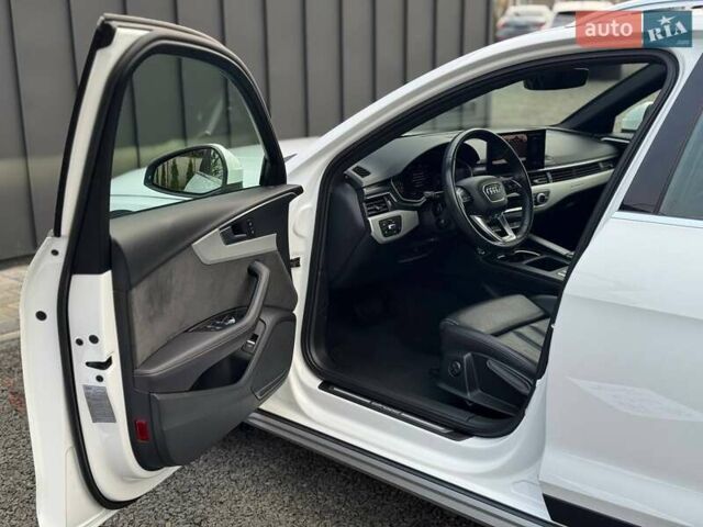 Белый Ауди А4 Олроуд, объемом двигателя 2 л и пробегом 129 тыс. км за 36900 $, фото 11 на Automoto.ua