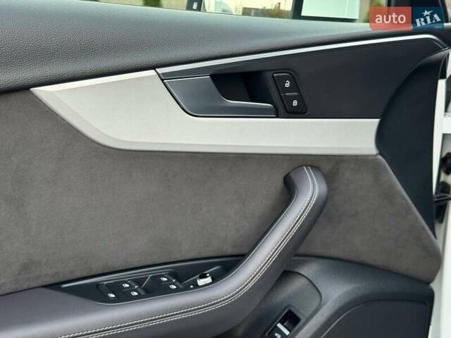 Белый Ауди А4 Олроуд, объемом двигателя 2 л и пробегом 129 тыс. км за 36900 $, фото 23 на Automoto.ua