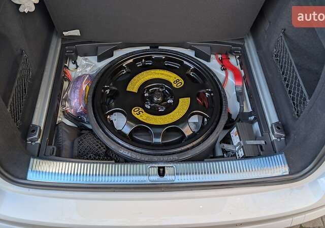 Белый Ауди А4 Олроуд, объемом двигателя 1.97 л и пробегом 13 тыс. км за 57500 $, фото 30 на Automoto.ua