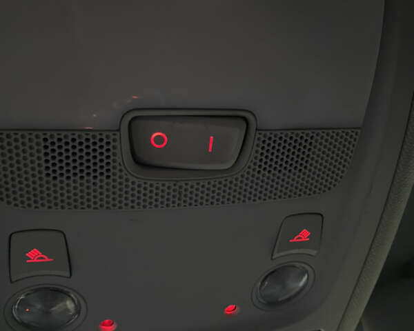 Чорний Ауді A4 Allroad, об'ємом двигуна 2 л та пробігом 260 тис. км за 12400 $, фото 37 на Automoto.ua