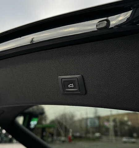 Черный Ауди А4 Олроуд, объемом двигателя 2 л и пробегом 185 тыс. км за 15200 $, фото 17 на Automoto.ua